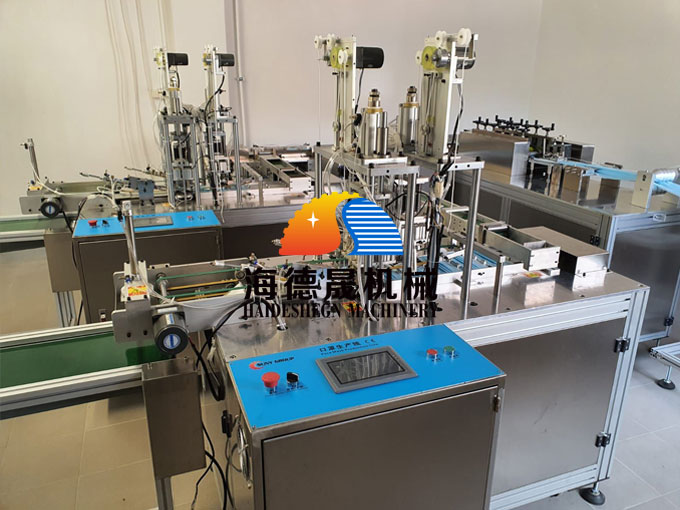 新加坡客戶口罩機工作現場